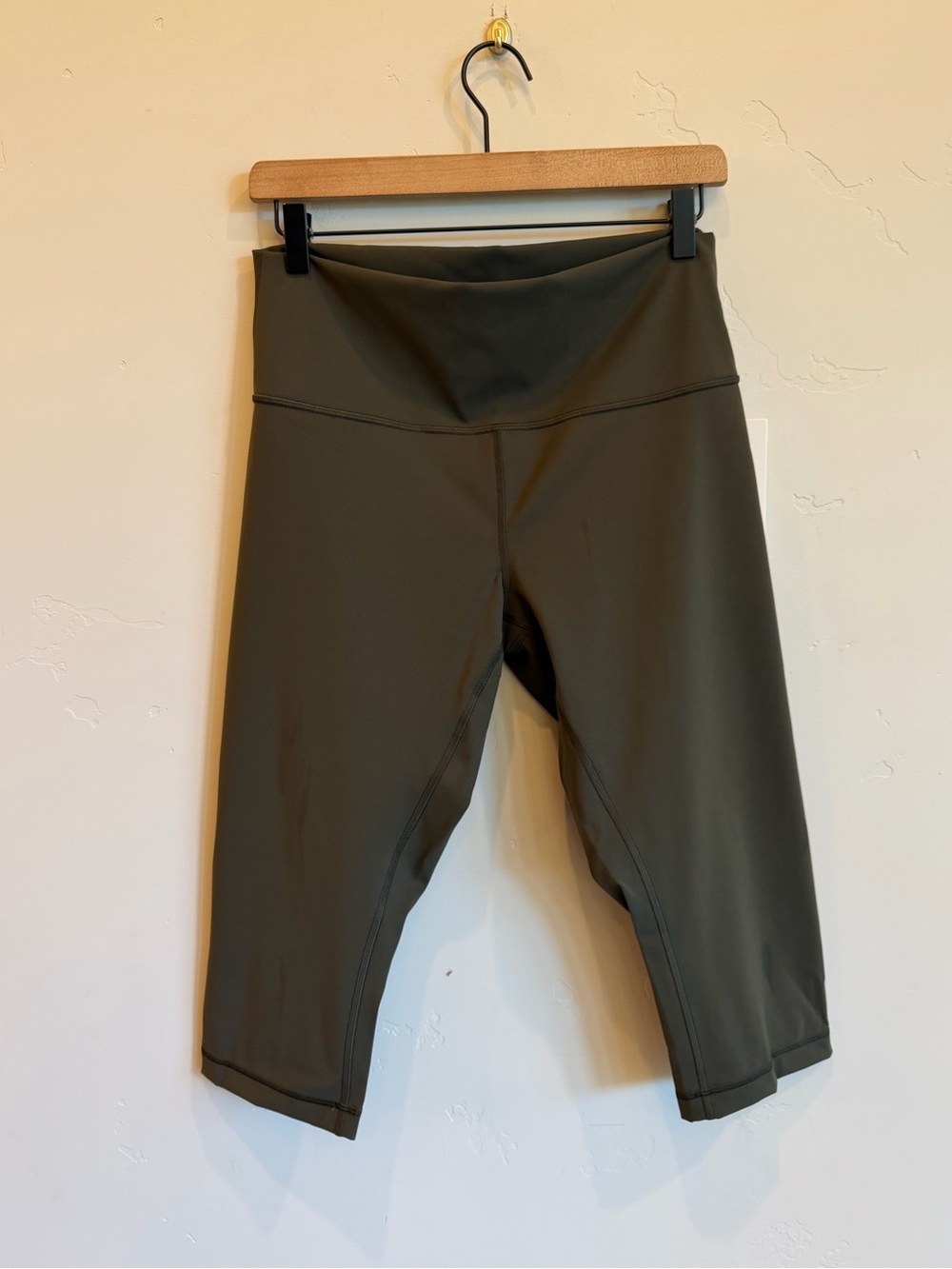 LULULEMON ATHLETICA Dark Olive Wunder Under High Rise 1/2 Tight 17”